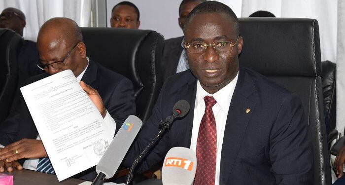 Côte d’Ivoire/ Concours 2019 : Le ministère de la Fonction publique dénonce un réseau de faussaires en son sein