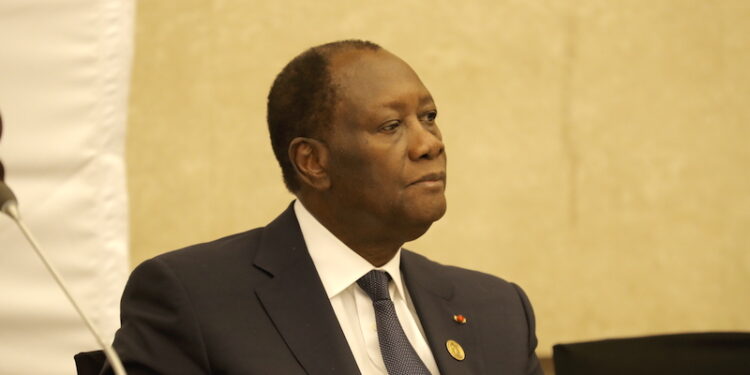 Côte d’Ivoire/Décès des enfants des ministres Tchagba et Essis: le président Ouattara observe une minute de silence