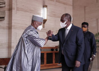 L’entretien du Président Alassane OUATTARA, avec M. Zubairu DADA, Ministre nigérian, délégué aux affaires étrangères. Photos : DR