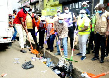 43e édition de l&rsquo;opération « Grand Ménage » : les caniveaux d’Adjamé curés
