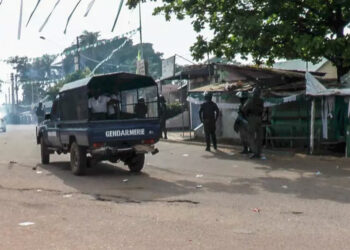 Présidentielle en Guinée: heurts à Conakry avant la fin du décompte officiel des voix