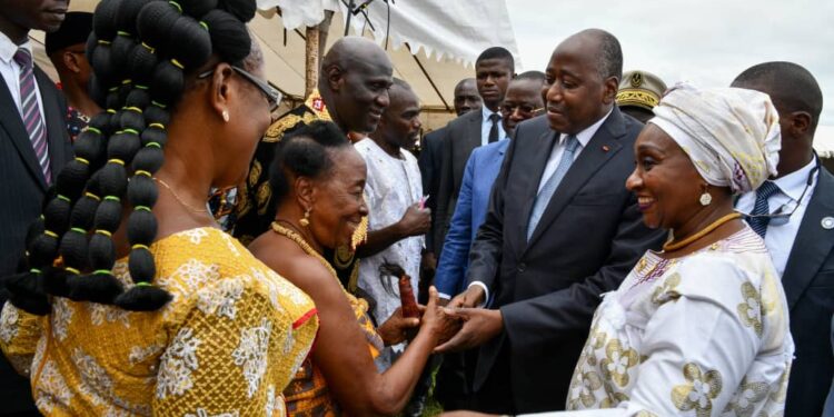 Elan de solidarité : Amadou Gon Coulibaly vole au secours de la chanteuse Allah Thérèse