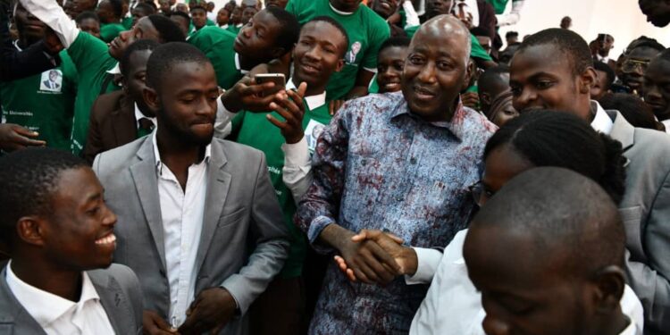 Enseignement supérieur : le Premier Ministre Amadou Gon Coulibaly salue la discipline des étudiants de l’Université de Man