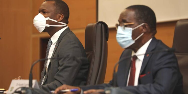 Coronavirus: de 700 jeunes ivoiriens en formation pour sensibiliser et lutter contre les fake news