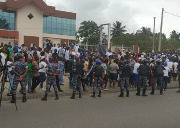 Côte d’Ivoire : point de la situation à Abidjan et à l’intérieur lundi soir