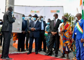 Electricité : Le Président Alassane Ouattara met sous tension N&rsquo;Gattakro (Bouaflé)