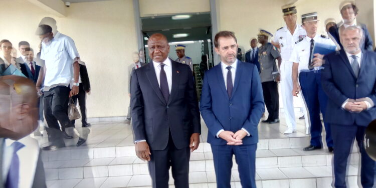 Côte d’Ivoire : Christophe Castaner reçu par Hamed Bakayoko, plusieurs points abordés, un accord signé