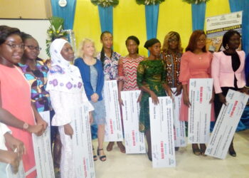 Côte d’Ivoire: Les 20 meilleures étudiantes scientifiques de l’année distinguées par le PASRES