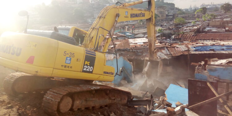 Construction du 4e pont/Attécoubé: destruction du quartier Boribana