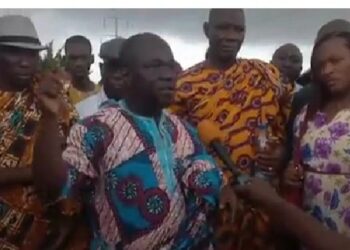 Abidjan : Les chefs d’Akouédo haussent maladroitement le ton contre les autorités