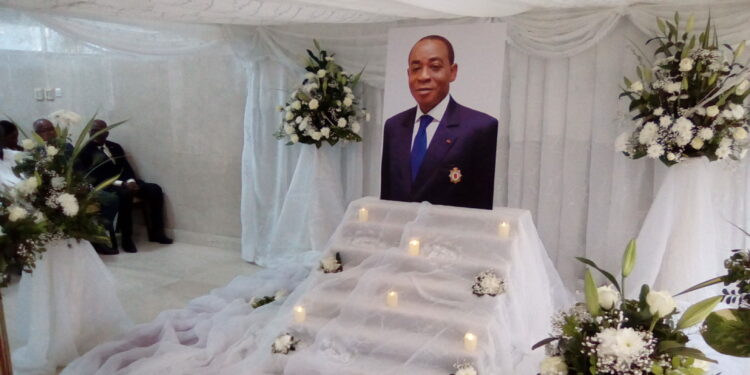 Côte d’Ivoire: Inhumation du président Charles Koffi Diby à Pakouabo