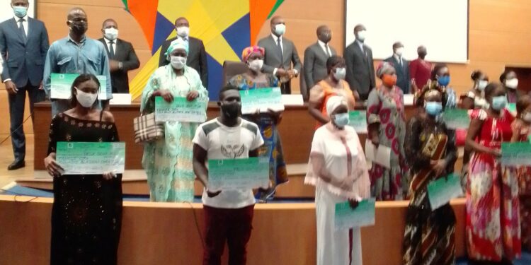 Côte d’Ivoire : Lancement de la communication autour du Fonds d’Appui aux acteurs du secteur informel