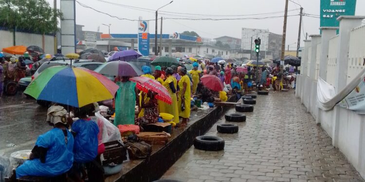 KOUMASSI: opérationnel depuis 24h, le site de recasement des commerçants du grand marché créé déjà des désagréments