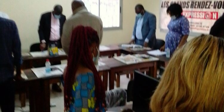 Journal « L’Expression »: Une minute de silence respectée en hommage au PM Amadou Gon Coulibaly