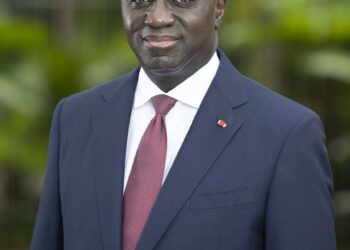 Côte d’Ivoire : l’ex-ministre Amon Tanoh annonce sa candidature à la présidentielle 2020