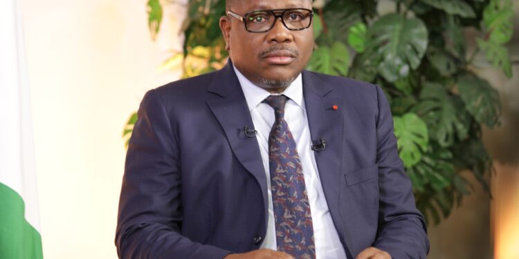 Alassane Ouattara réélu président de la République avec 94, 27 des voix