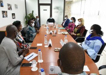 Côte d&rsquo;Ivoire: L’auteure du tube  « Jérusalema » reçue par Dominique Ouattara