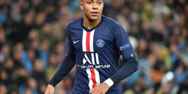 Mercato : Le PSG préparerait une offre de prolongation à 50M€ par an pour Kylian Mbappé !