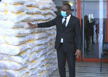 Coronavirus : le ministre Souleymane Diarrassouba invite les établissements commerciaux au respect des mesures sanitaires