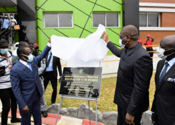 Distribution de médicaments : le Premier Ministre Hamed Bakayoko inaugure l&rsquo;antenne régionale de la Nouvelle Pharmacie de la Santé Publique à Bouaké