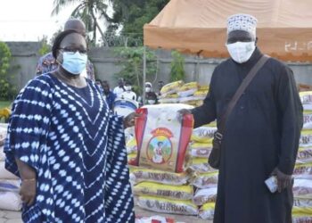 Anne Ouloto rassure : « Alassane Ouattara est le champion de la lutte contre la COVID-19 en Afrique » 