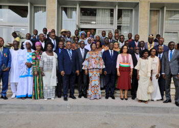 Formation, suivi évaluation et contrôle du système éducatif : Kandia Camara récompense le mérite de 56 agents