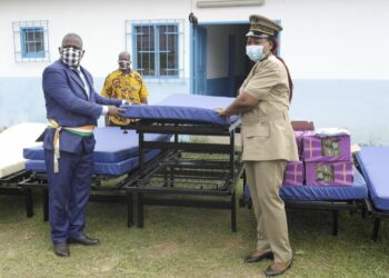 Lutte contre le Covid-19/Donatien Beugré équipe le Chr de San Pedro   