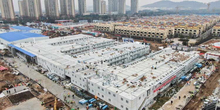 Chine/Wuhan reprend progressivement les services médicaux normaux