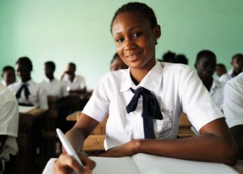 LE GOUVERNEMENT CANADIEN OCTROIE PRÈS DE 2 MILLIARDS DE FRANCS CFA POUR L’ÉDUCATION DES FILLES.