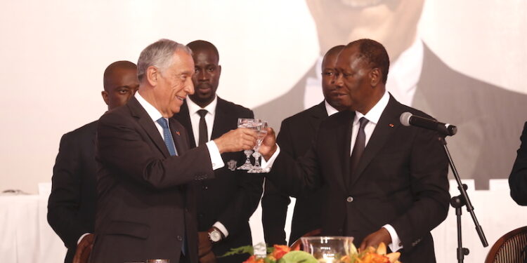 Ouattara encourage les hommes d’affaires portugais à investir en Côte d’Ivoire