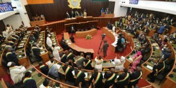Côte d’Ivoire : le projet de loi sur la recomposition de la CEI adopté en plénière