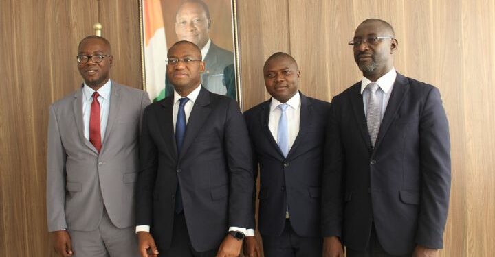 Presse : La nouvelle équipe de l’UNJCI reçue par le ministre Sidi Touré