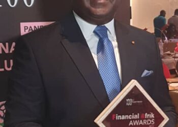 Côte d’Ivoire : le DG  de la Brvm et du Dc/Br, Dr Edoh Kossi Amenounve: financier africain de l’année 2019