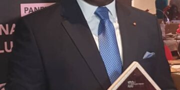 Côte d’Ivoire : le DG  de la Brvm et du Dc/Br, Dr Edoh Kossi Amenounve: financier africain de l’année 2019