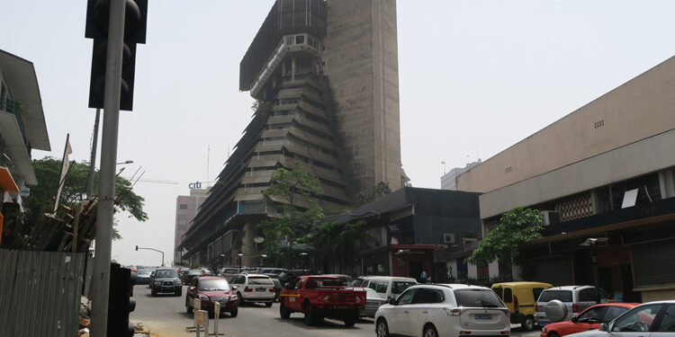 Commune du Plateau : Les sites de stationnement des véhicules désormais marqués au sol
