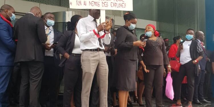 Côte d’Ivoire: Les travailleurs d’Ecobank en grève, à 2 jours de la fin du mois