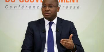 Affichage publicitaire : près de 500 panneaux anarchiques démantelés dans le District d’Abidjan
