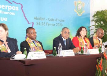 Mobilisation  des ressources  contre le changement climatique : les ministres de la  finance verte  se concertent à Abidjan