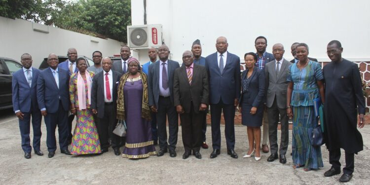 Abidjan : Une délégation de la CEDEAO chez le Président du Conseil constitutionnel Mamadou Koné