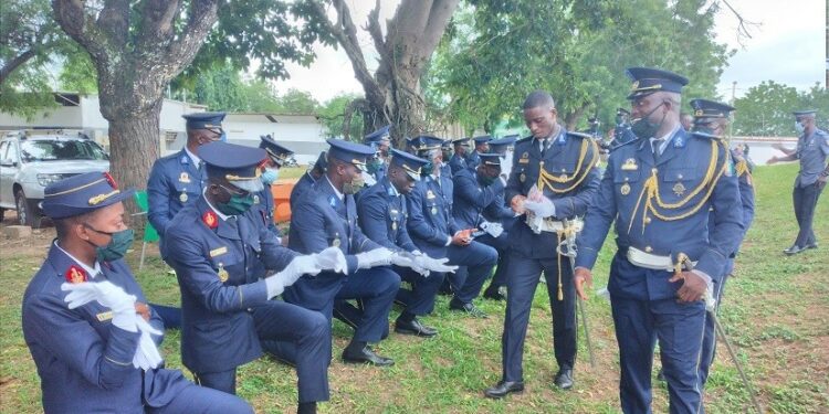 Côte d’Ivoire: Des élèves officiers de L’EFA reçoivent leurs épaulettes
