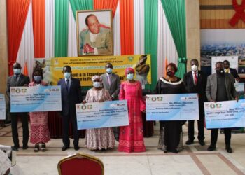 Programme Genre CEDEAO:  La ministre Bakayoko-Ly remet 48 millions FCFA aux bénéficiaires