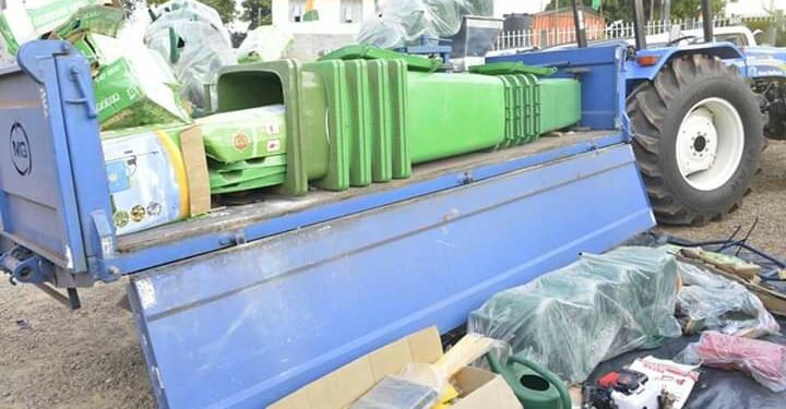 CAVALLY/ Autonomisation de la femme: Le Gouvernement offre du matériel de salubrité et agricole aux femmes de Taï