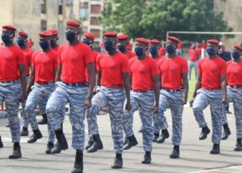 Côte d’Ivoire : 457 gendarmes commandos stagiaires reçoivent leurs brevets et attributs