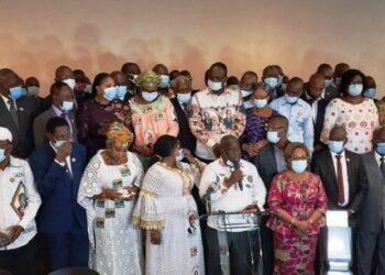 Présidentielle ivoirienne : Les députés et sénateurs du RHDP sollicitent la candidature d’Alassane Ouattara