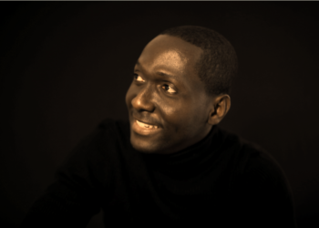 Littérature: Avec « Tchapalo Tango », le journaliste Fidèle GOULYZIA critique l&rsquo;ivresse du pouvoir