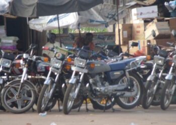 Abidjan: Le ministère des transports demande l’arrêt des activités des moto-taxis