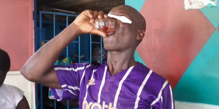 (Reportage) District d’Abidjan : malgré l’interdiction de la vente du «Koutoukou», les «gbêlêdromes» ne désemplissent pas