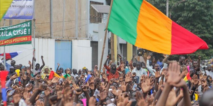 La  Cedeao lève les sanctions sur le Mali