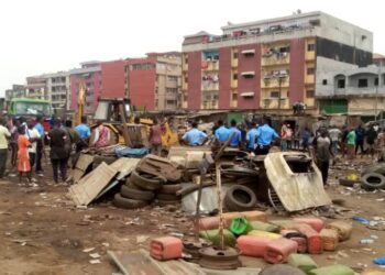 Autoroute Abidjan – Grand-Bassam et Abobo: des maisons et des commerces démolis