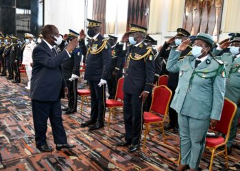Vœux de nouvel an : le Président Alassane Ouattara salue la contribution de l’armée à la stabilité
